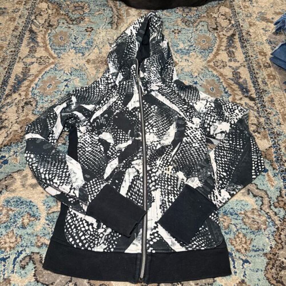 Lululemon Scuba Hoodie III 6